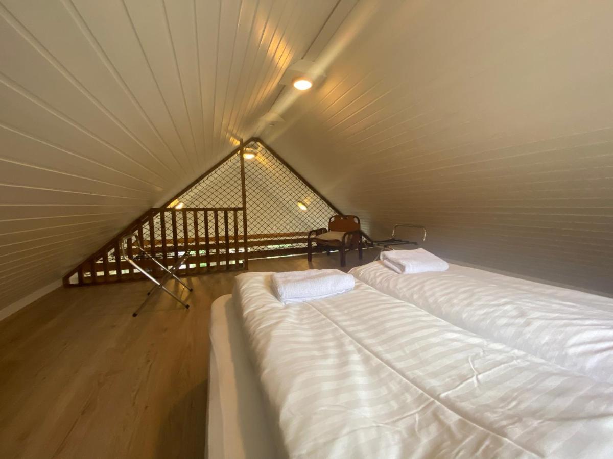 Vallakot Farm Guesthouse Laugar  Exterior photo